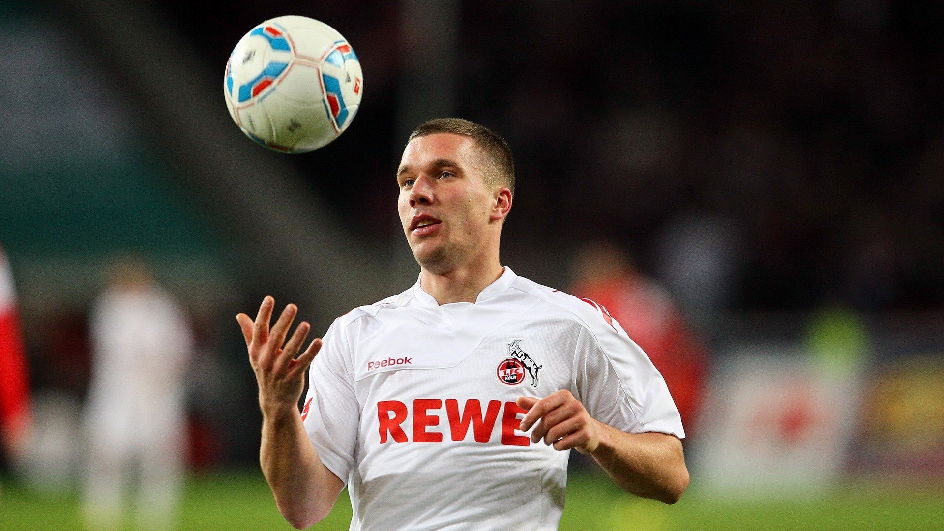 英超:曼联2-0战胜莱斯特城,拉什福德双响锁定胜局,足总杯曼联对莱斯特城