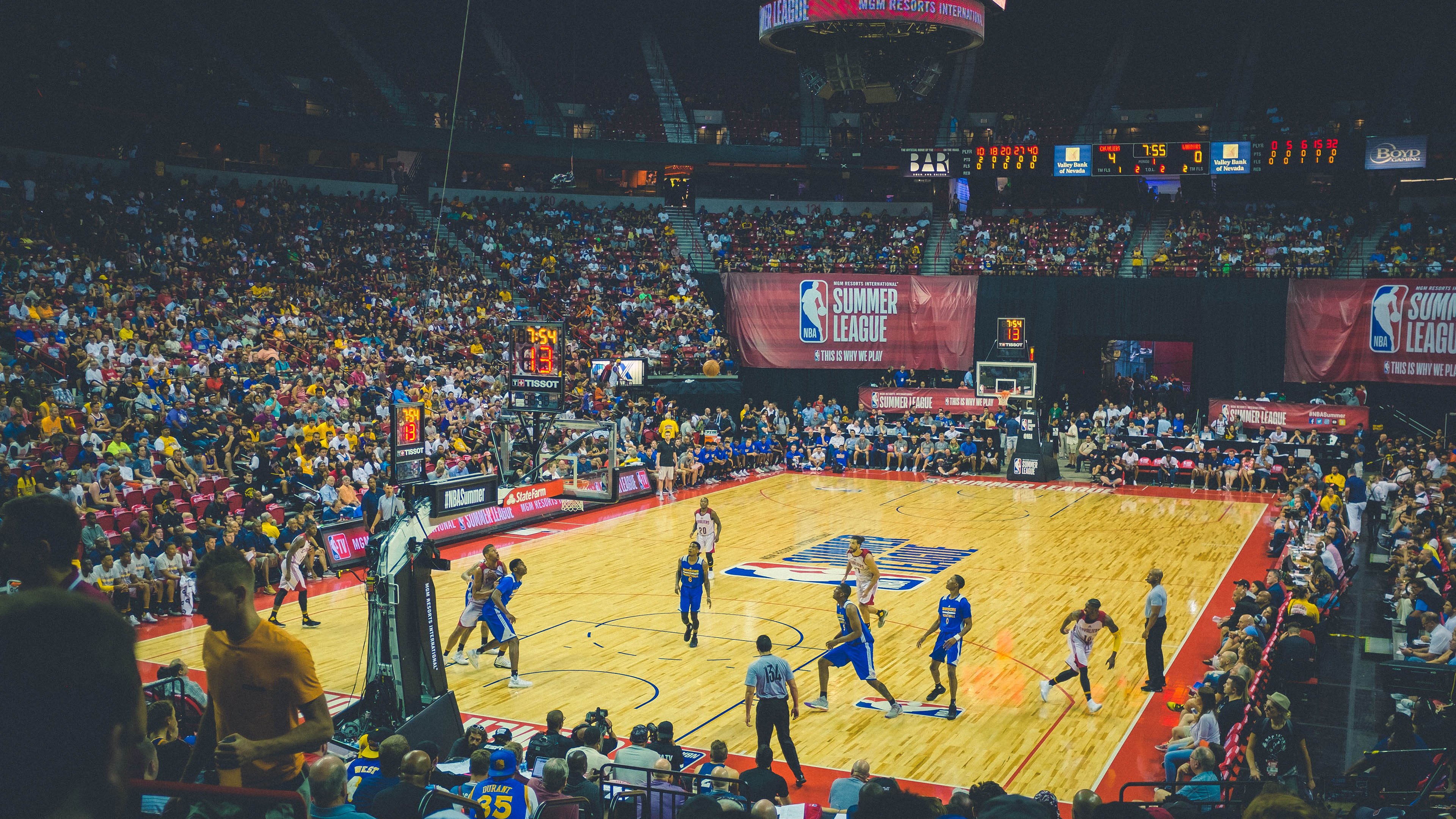 英超联赛推广数字化转型，增强互动体验，英超技术统计