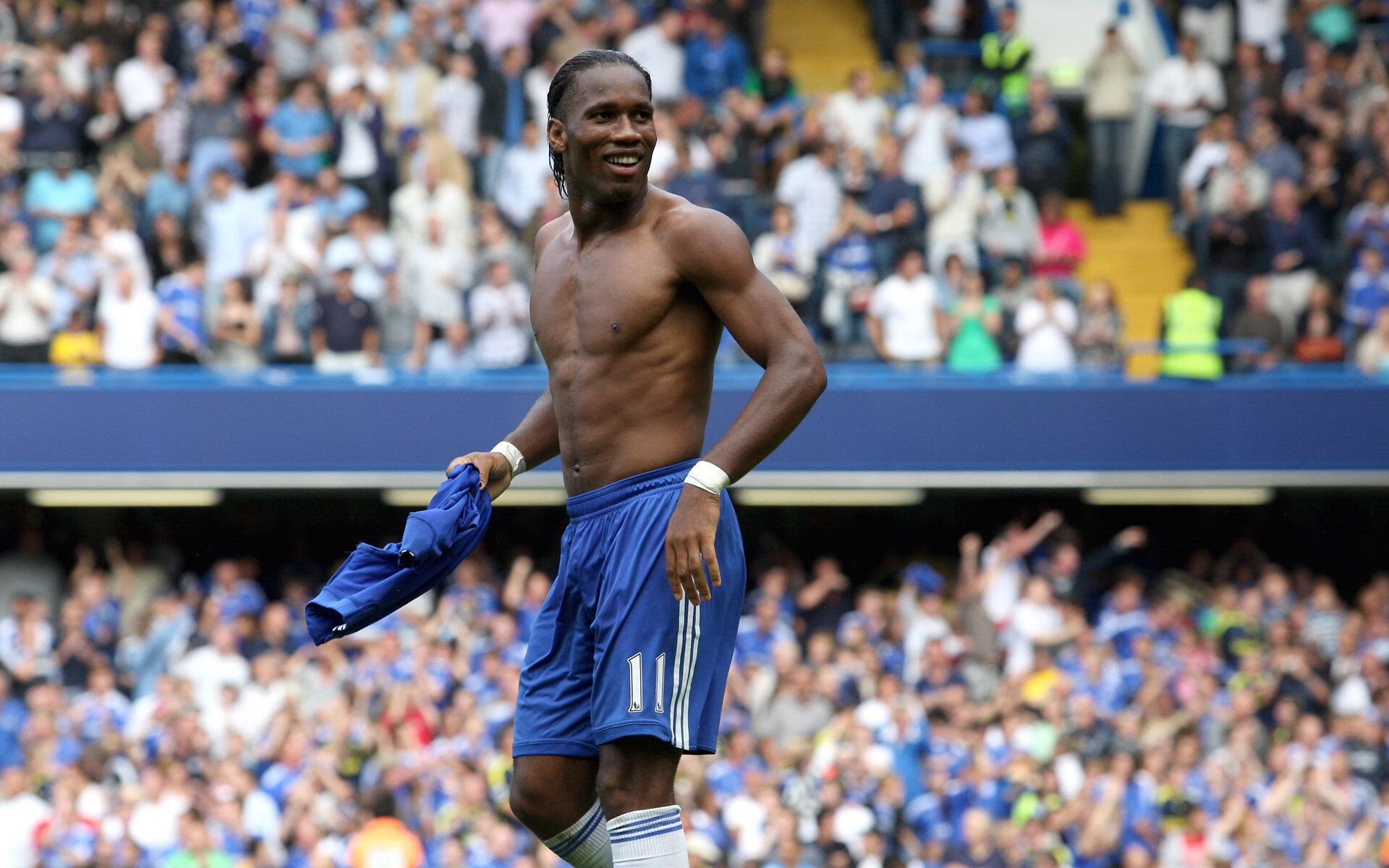 西甲“超级蒂姆”夺冠呼声高，豪门对决激烈