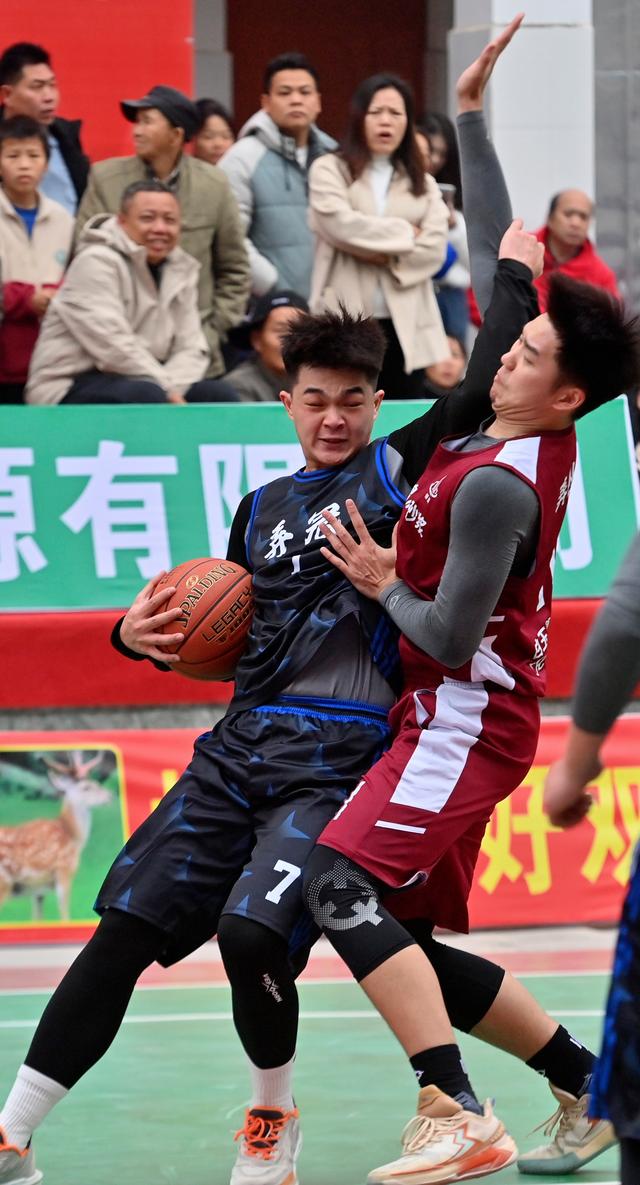 包含米兰体育：篮球公益，捐赠篮球器材真的能改变乡村孩子的命运吗？的词条