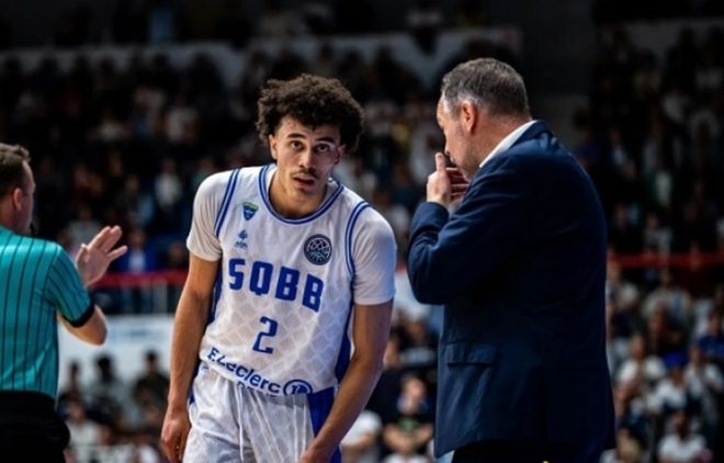 米兰体育：凯尔特人队新赛季：怀特能否提升球队的后场实力，在季后赛中发挥关键作用，帮助球队赢得总冠军？的简单介绍