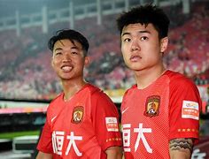 关于米兰体育:年轻中场严鼎皓“潜力无限”，球迷：希望他能成为中国足球的中场核心！的信息