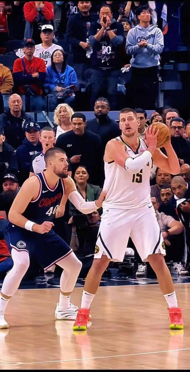 包含米兰体育：NBA联盟公布新赛季总决赛MVP赔率：约基奇领跑的词条