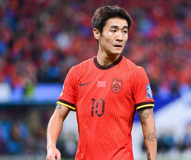 包含米兰体育:留洋小将吴少聪：在欧洲联赛中获得更多出场时间，逐渐适应比赛节奏的词条