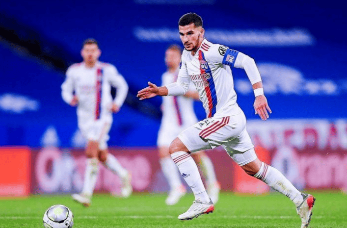 包含米兰体育：西甲莱万特的进攻风格与战术演变的词条