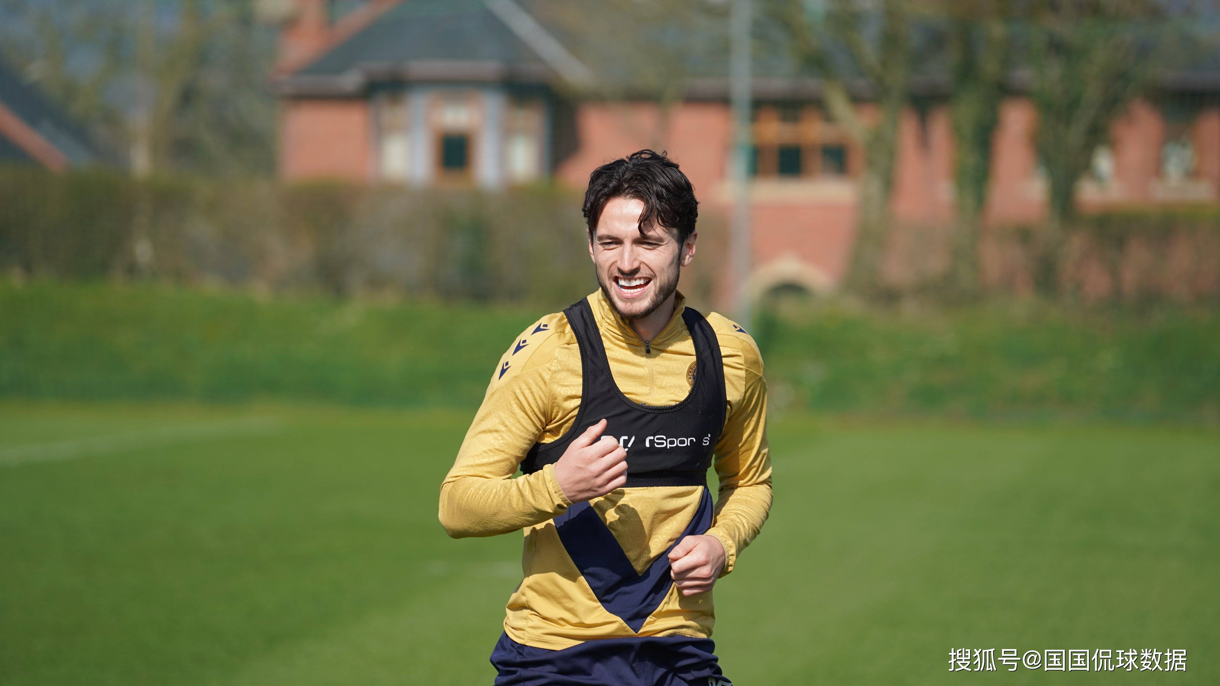 米兰体育：英超米德尔斯堡的保级策略与战术调整的简单介绍