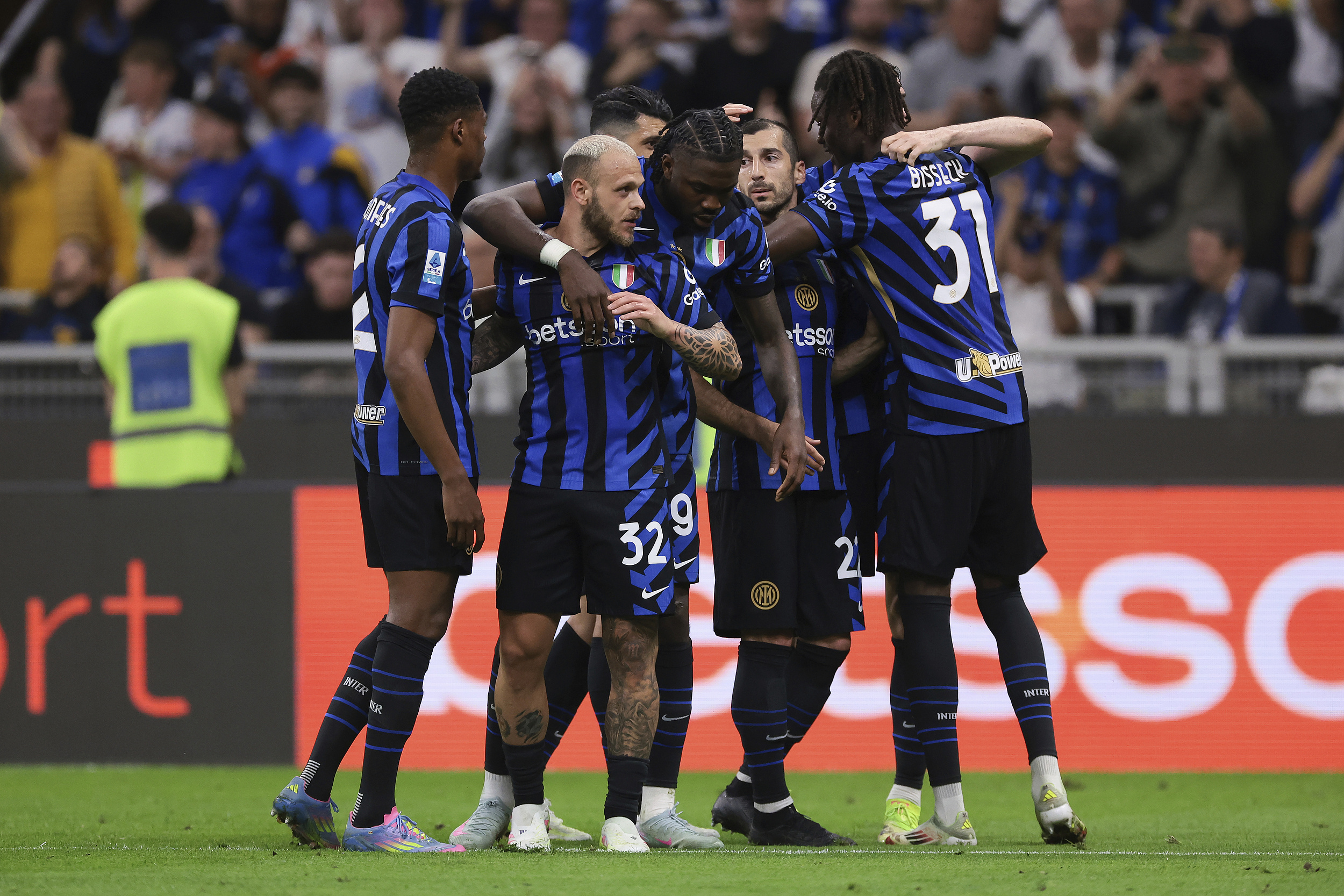 米兰体育:意甲的瓶颈挑战：如何摆脱低迷期的简单介绍